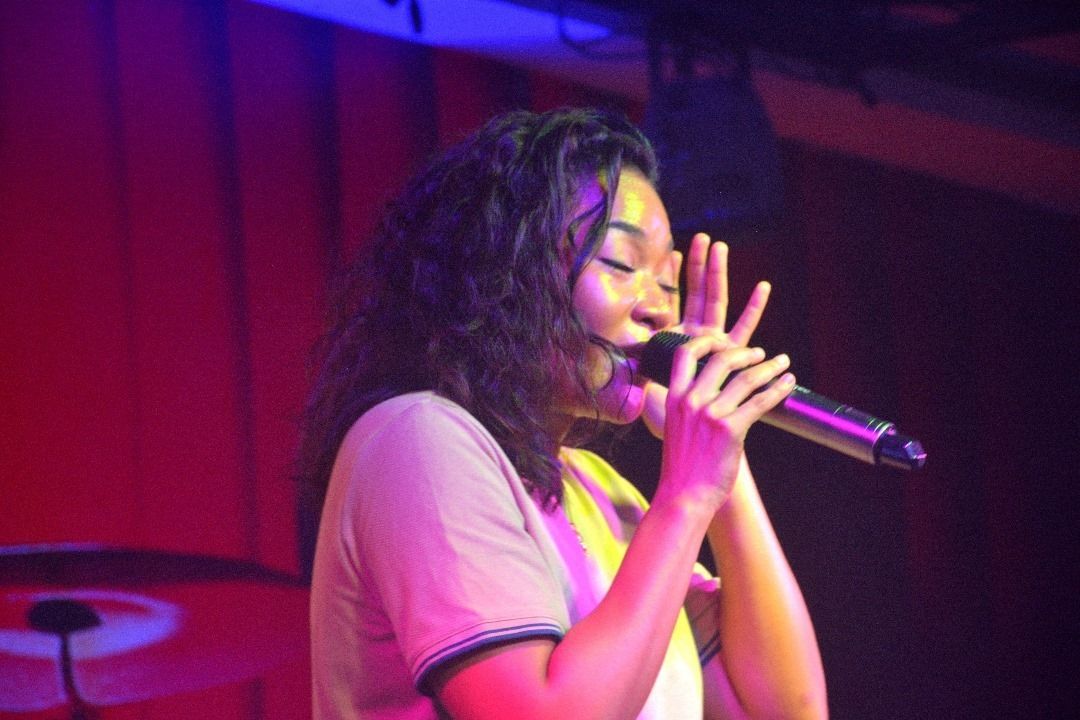 concert d aicha traore et soukeina kone a l acoustic