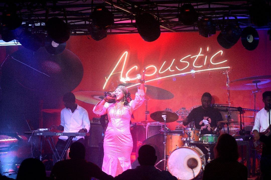 concert d aicha traore et soukeina kone a l acoustic