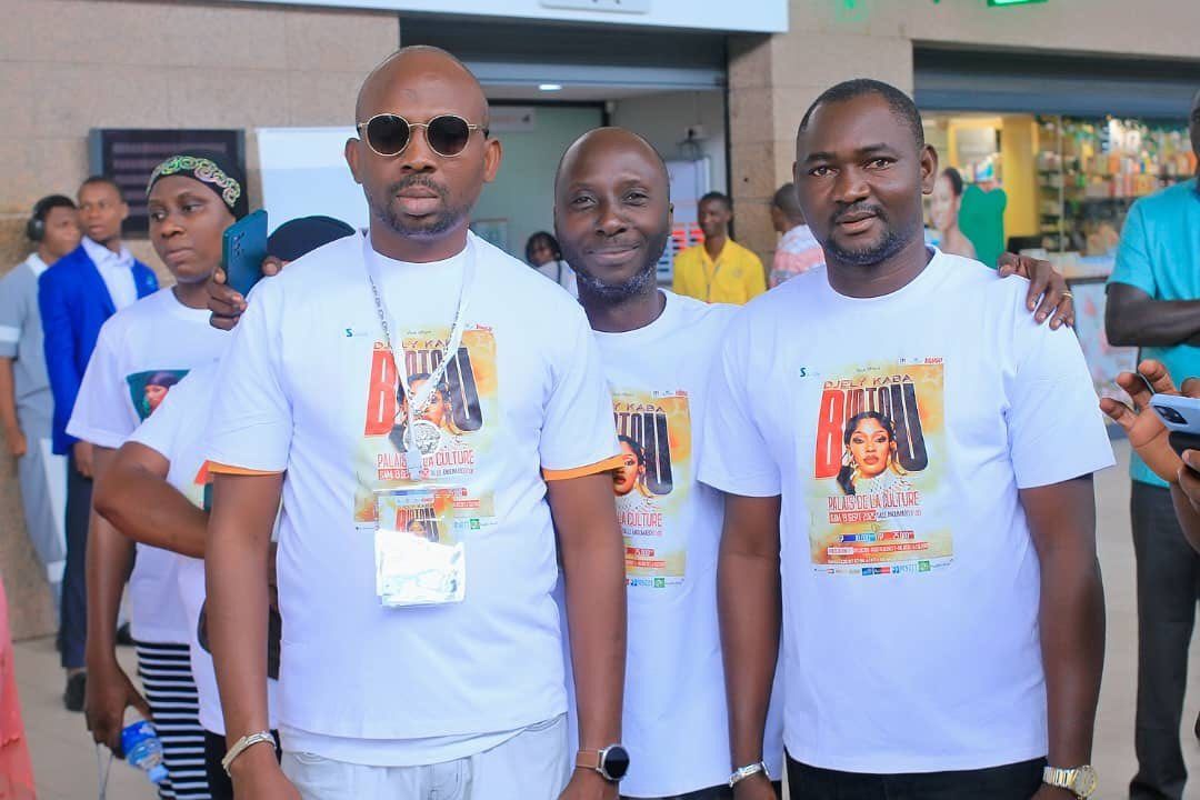 concert   l arrivee de djelykaba bintou a abidjan