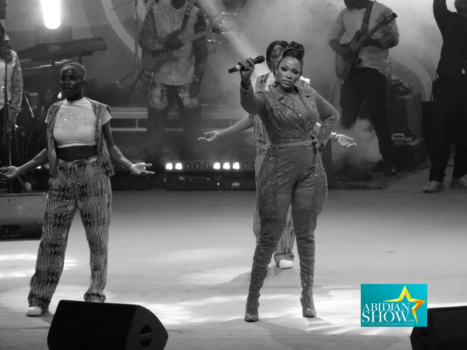 concert    renaissance acte       djelykaba bintou  salle anoumabo 