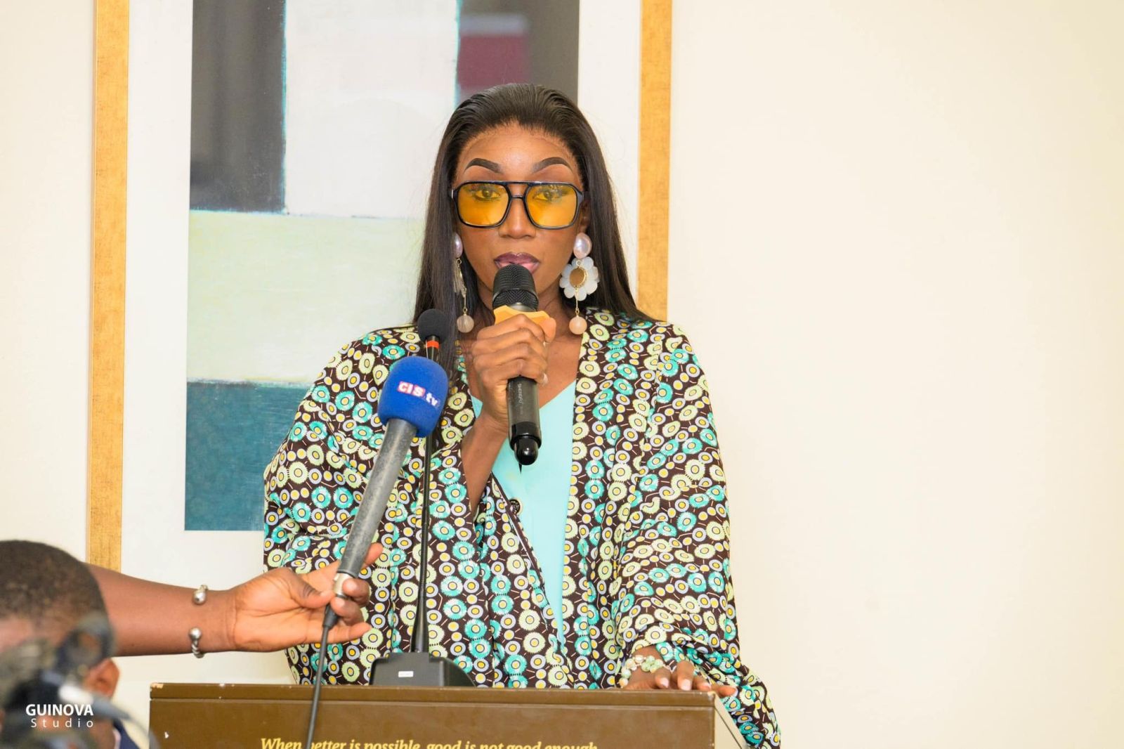 emmanuelle keita organise une masterclass en guinee pour 100 femmes