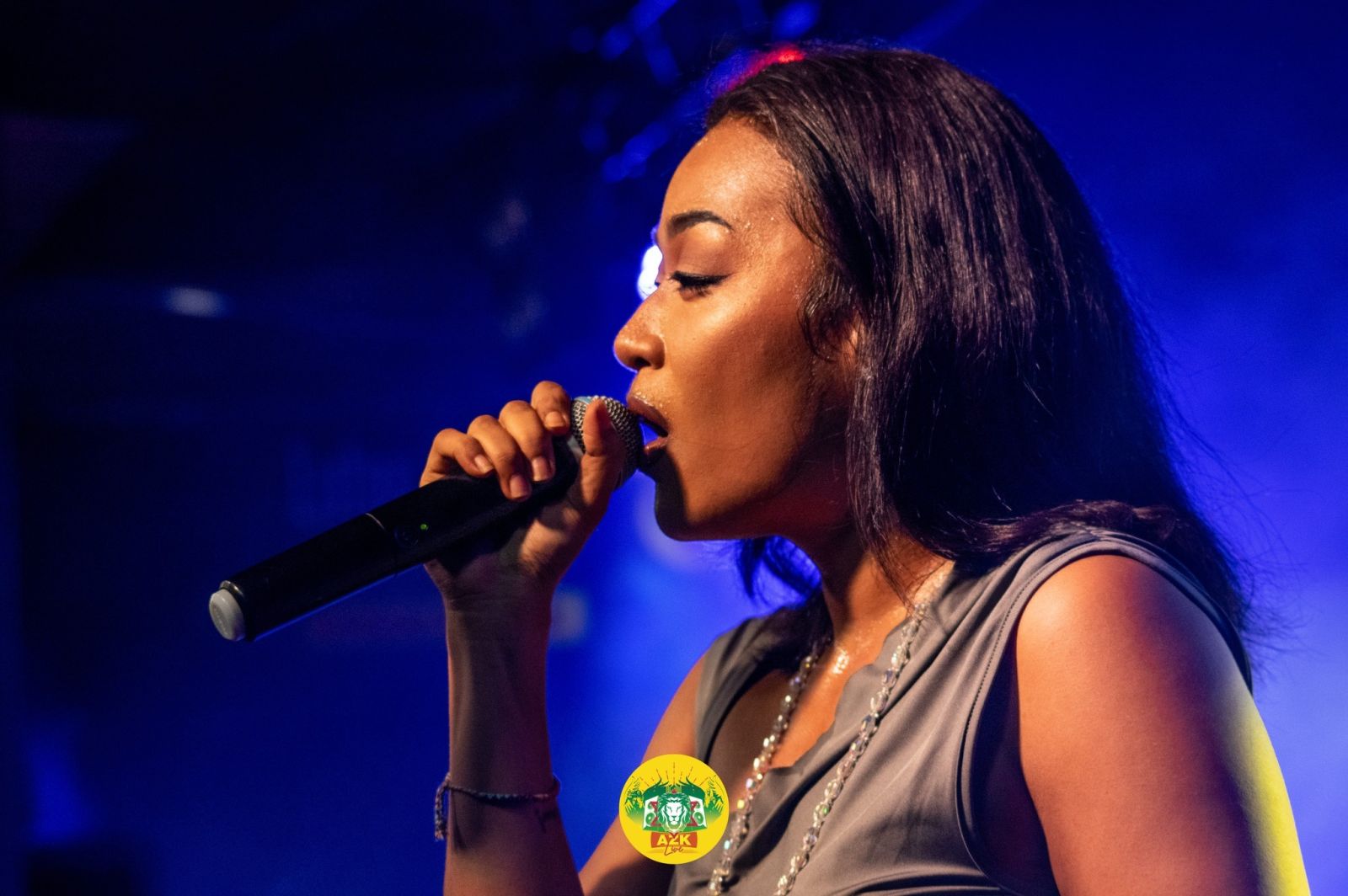 soukeina en concert a l azk live